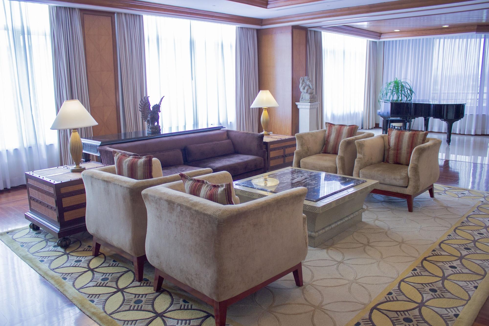 Hotel Aryaduta 4*